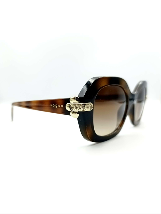 Εικόνα της VO 5706S W65613 VOGUE ΚΟΚΑΛΙΝΟ ΗΛΙΟΥ ΓΥΝΑΙΚΕΙΟ